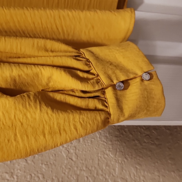 Mustard/Gold Calvin Klein balloon sleeve blouse L - Picture 4 of 9